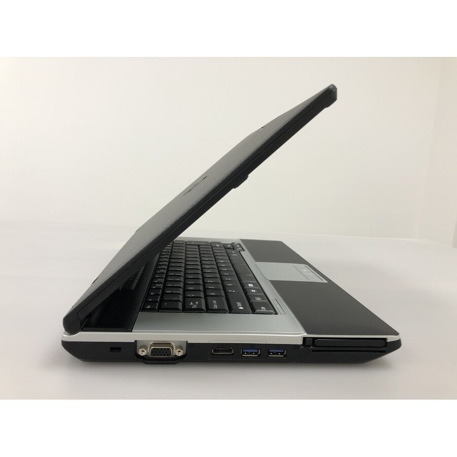 Notebook Fujitsu LifeBook E742 Intel Core i5 3,3 GHz / 4 GB RAM / 128